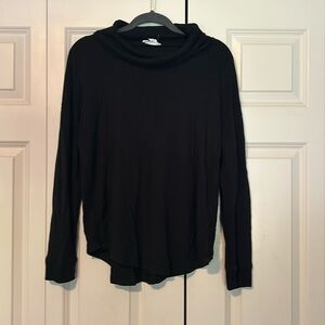black splendid sweater with turtle neck. good condition size small